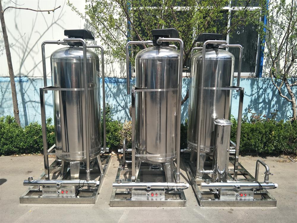 反渗透水处理设备(图1)